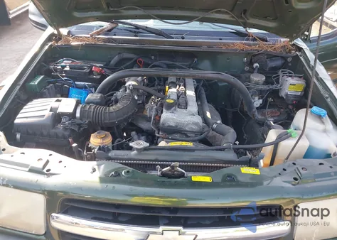 1999 Chevrolet Tracker from USA, damaged, VIN 2CNBJ13C9X6928226